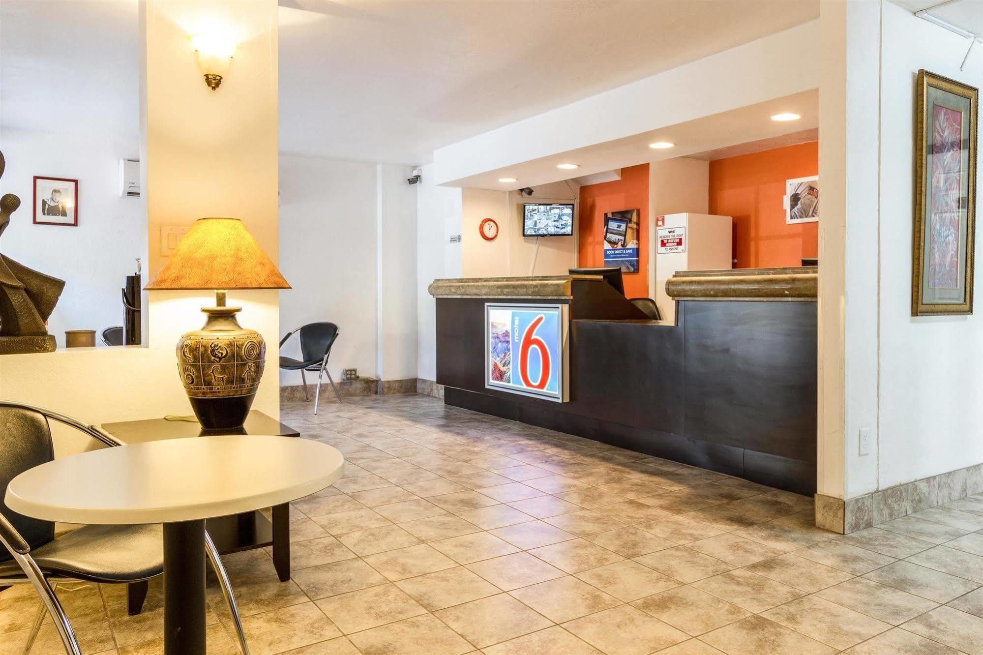 Motel 6 Glendale Az Zewnętrze zdjęcie